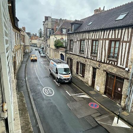Ferienwohnung Le Logis Des Remparts - Hyper Centre Compiègne Exterior foto
